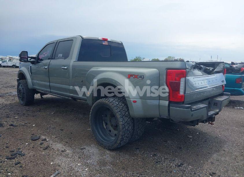 Photo 3 of 2019 Ford F-450 PLATINUM (VIN 1FT8W4DT8KEF64207)