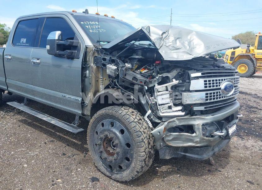 Photo 6 of 2019 Ford F-450 PLATINUM (VIN 1FT8W4DT8KEF64207)