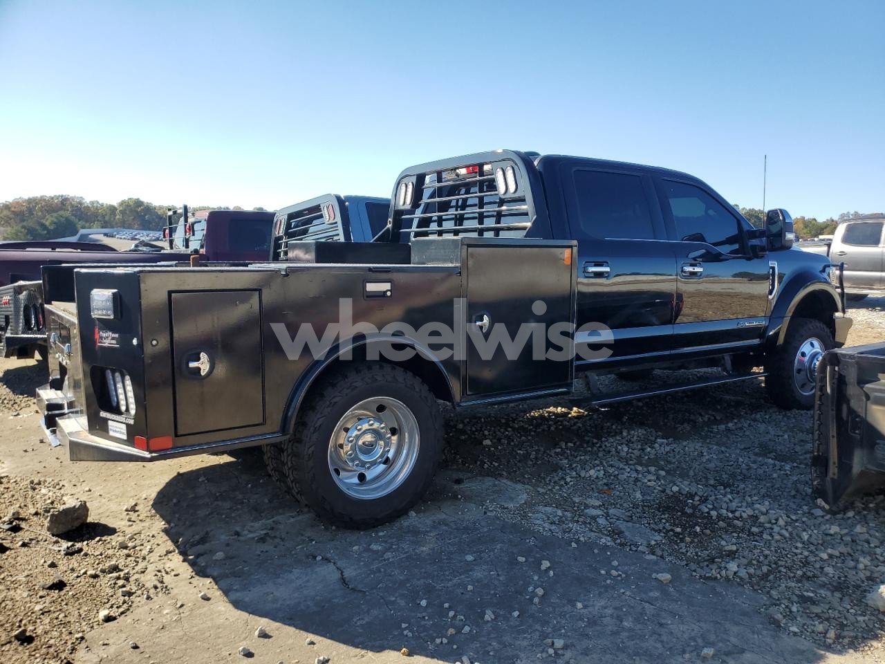Photo 3 of 2022 FORD F450 SUPER DUTY N/A (VIN 1FT8W4DTXNEF00724)