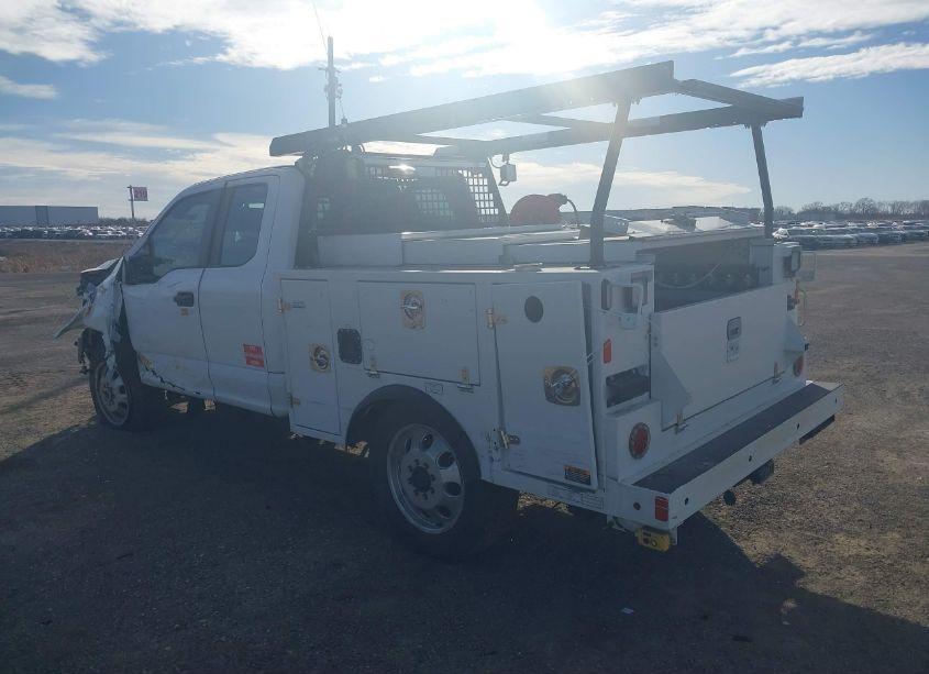 Photo 3 of 2022 Ford F-350 XL (VIN 1FT8X3B64NEE53274)