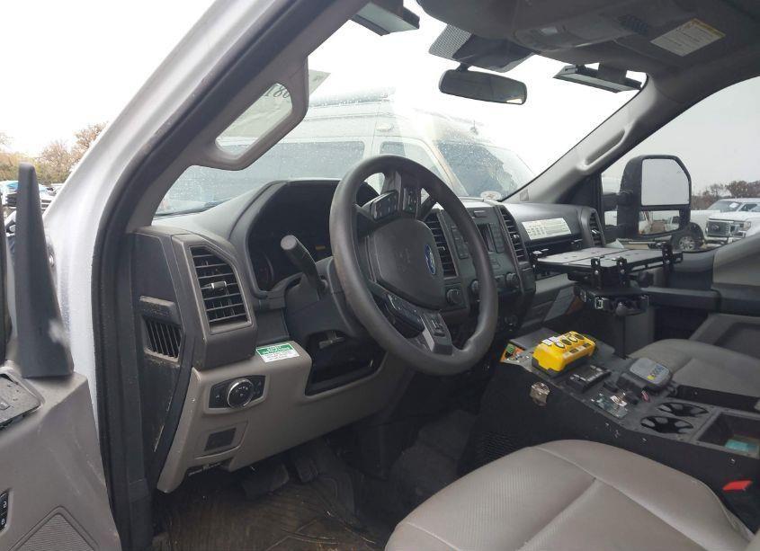 Photo 5 of 2022 Ford F-350 XL (VIN 1FT8X3B64NEE53274)