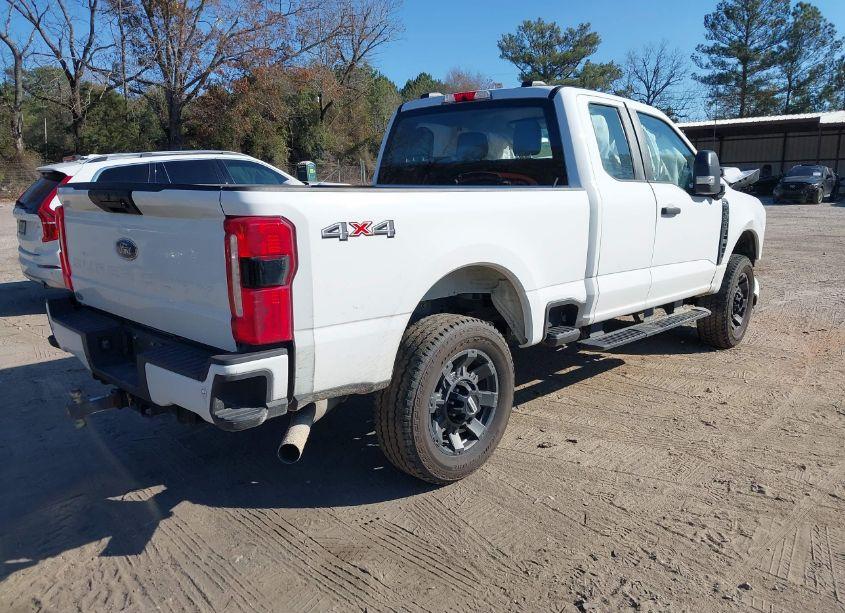Photo 4 of 2023 Ford F-350 XL (VIN 1FT8X3BA2PED39474)