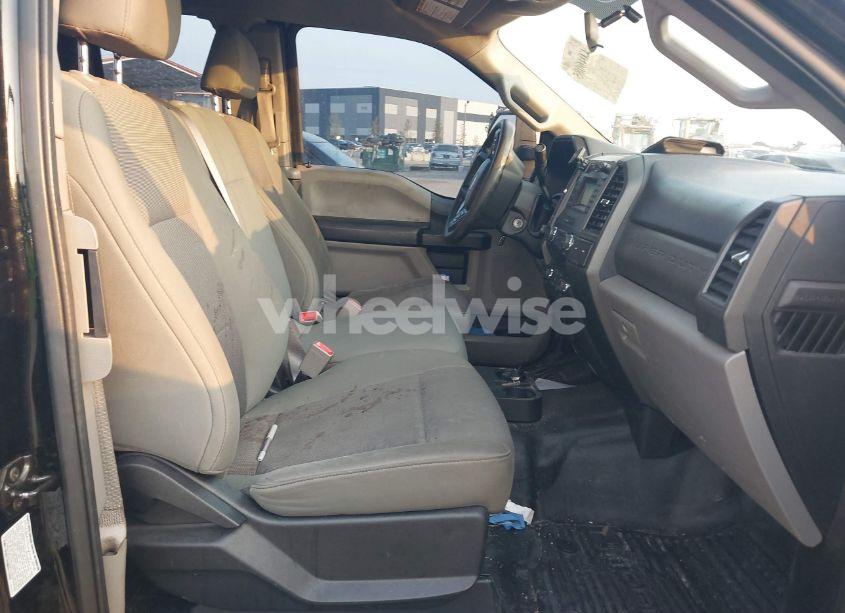 Photo 5 of 2019 Ford F-350 XL (VIN 1FT8X3BT8KED51042)