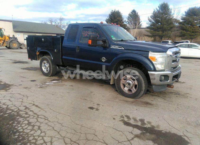 2014 Ford F-350 XLT (VIN 1FT8X3BT9EEA45570) main photo