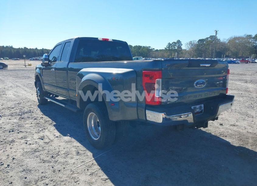 Photo 3 of 2019 Ford F-350 XLT (VIN 1FT8X3DT1KEC90663)