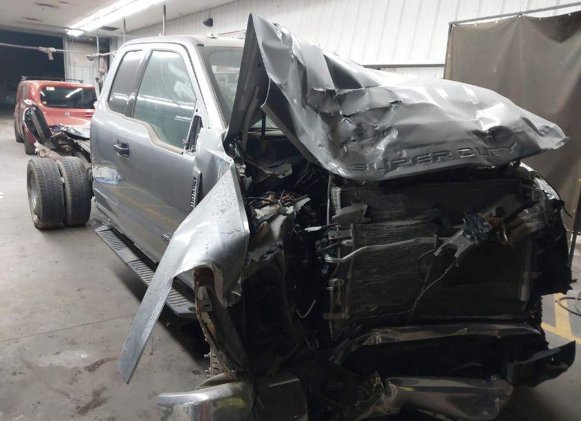 2022 Ford F-350 XLT (VIN 1FT8X3DT3NEE88116) main photo