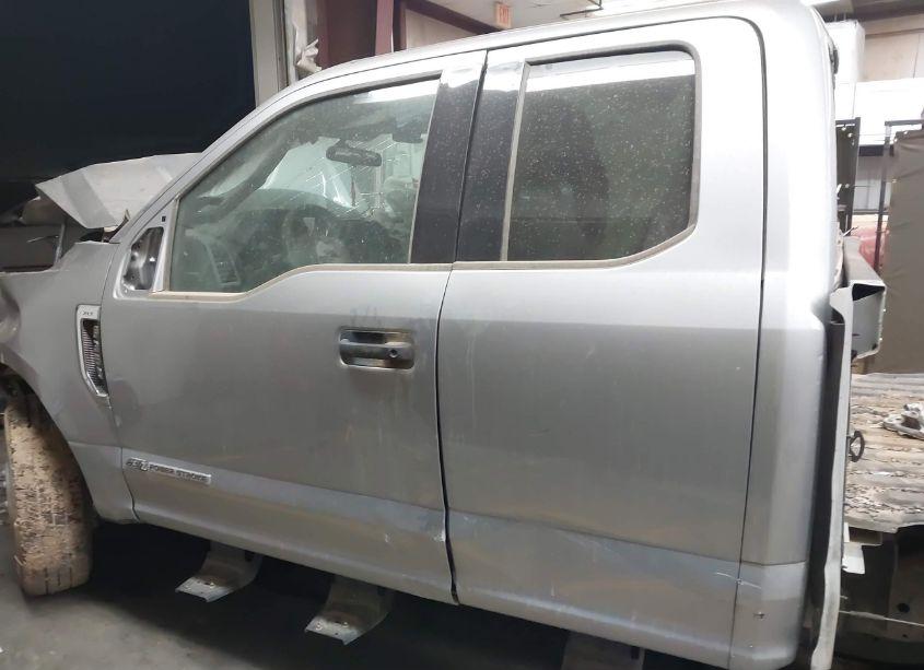 Photo 14 of 2022 Ford F-350 XLT (VIN 1FT8X3DT3NEE88116)