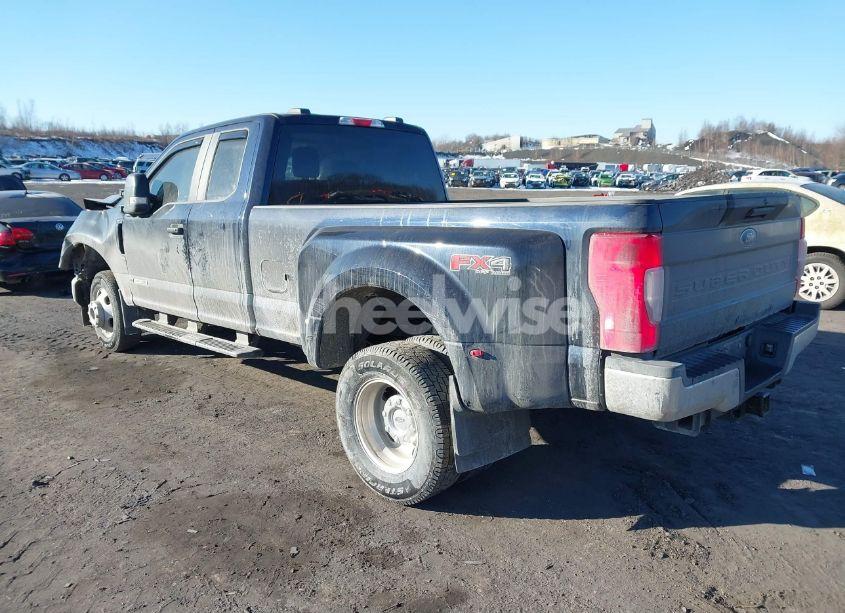 Photo 3 of 2022 Ford F-350 XL (VIN 1FT8X3DT4NEE12260)
