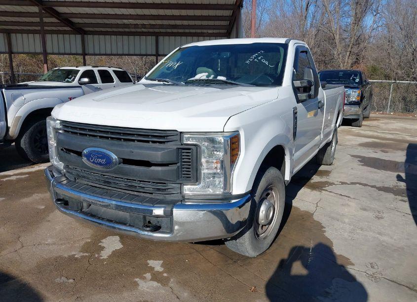 Photo 2 of 2018 Ford F-250 XL (VIN 1FTBF2A61JEC06888)