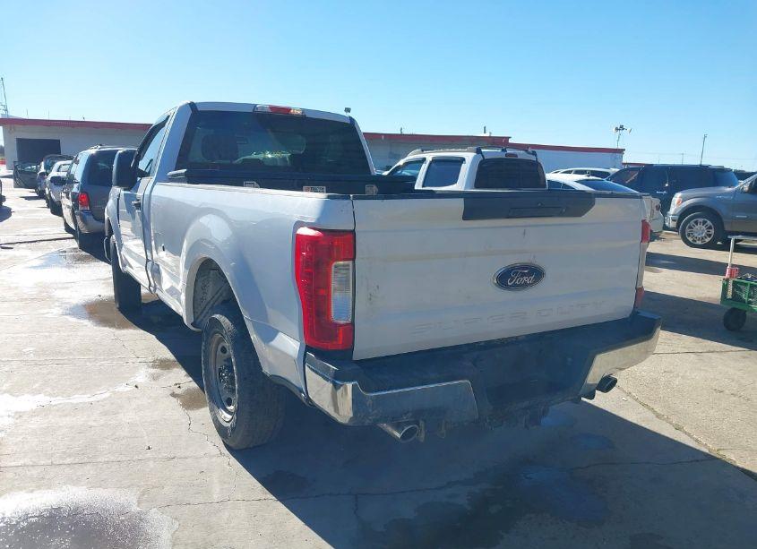 Photo 3 of 2018 Ford F-250 XL (VIN 1FTBF2A61JEC06888)
