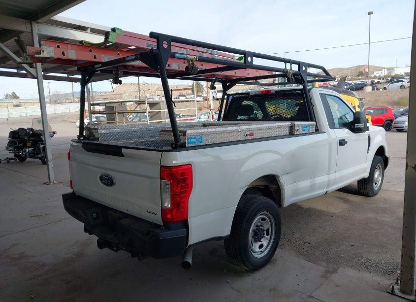 Photo 4 of 2018 Ford F-250 XL (VIN 1FTBF2A61JEC47943)