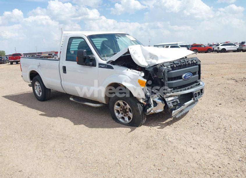 2016 Ford F-250 XL (VIN 1FTBF2A64GEC03217) main photo
