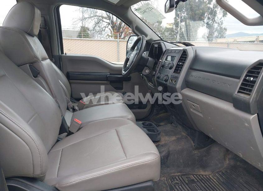 Photo 5 of 2019 Ford F-250 XL (VIN 1FTBF2A65KEC88948)