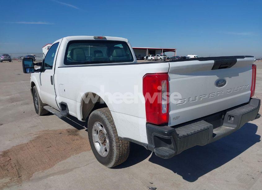 Photo 3 of 2012 Ford F-250 XL (VIN 1FTBF2A66CEB88813)