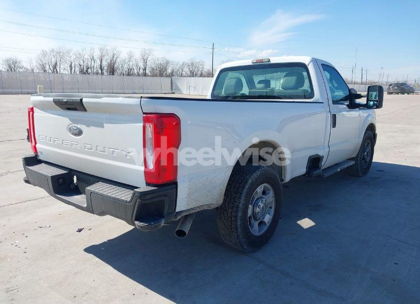 Photo 4 of 2012 Ford F-250 XL (VIN 1FTBF2A66CEB88813)