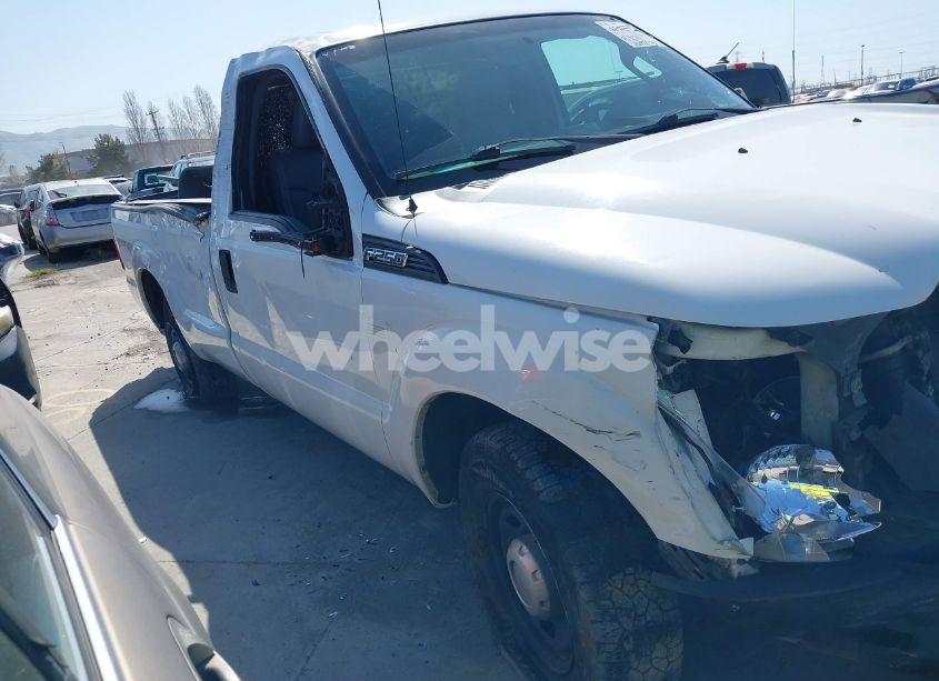 Photo 13 of 2016 Ford F-250 XL (VIN 1FTBF2A66GEA59296)