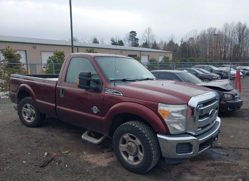 2016 Ford F-250 XLT (VIN 1FTBF2AT8GEA37872) main photo