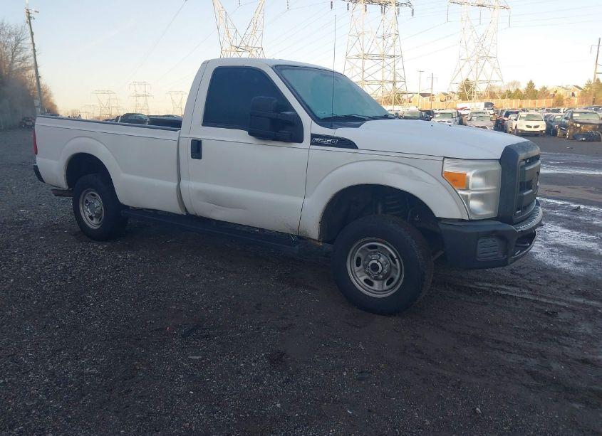 2011 Ford F-250 XL (VIN 1FTBF2B60BEB33593) main photo