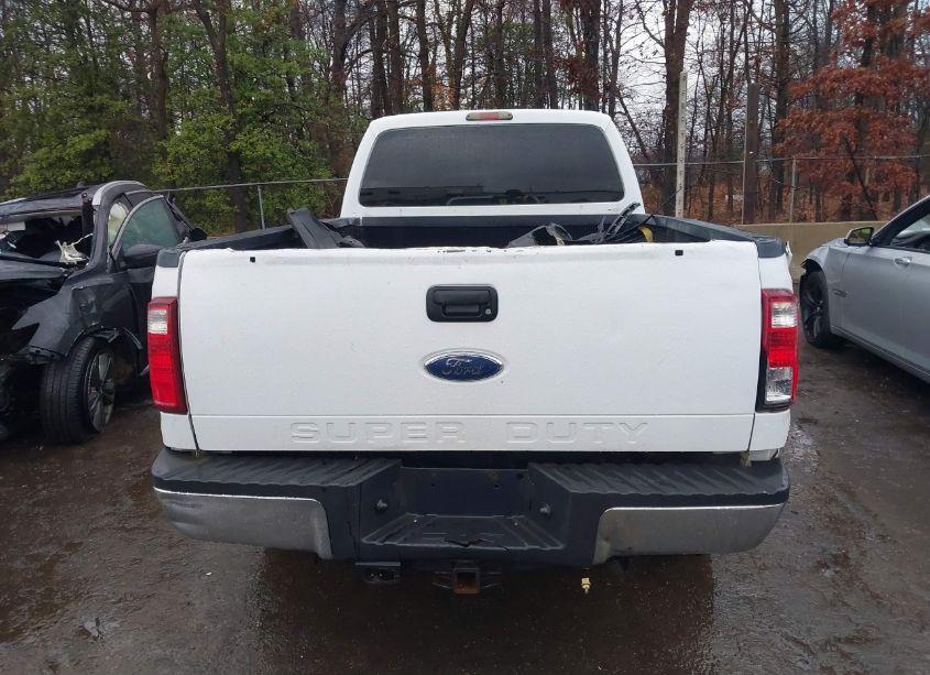 Photo 16 of 2011 Ford F-250 XL (VIN 1FTBF2B60BEB82471)