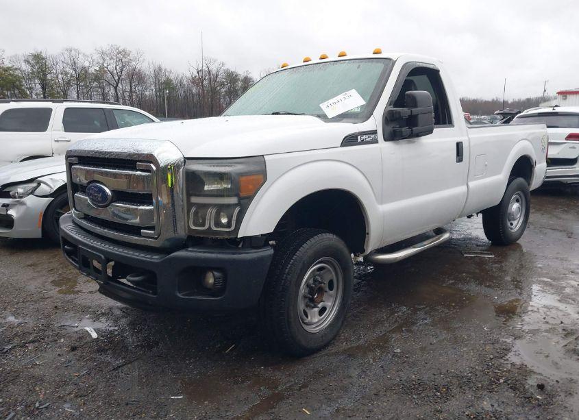 Photo 2 of 2011 Ford F-250 XL (VIN 1FTBF2B60BEB82471)
