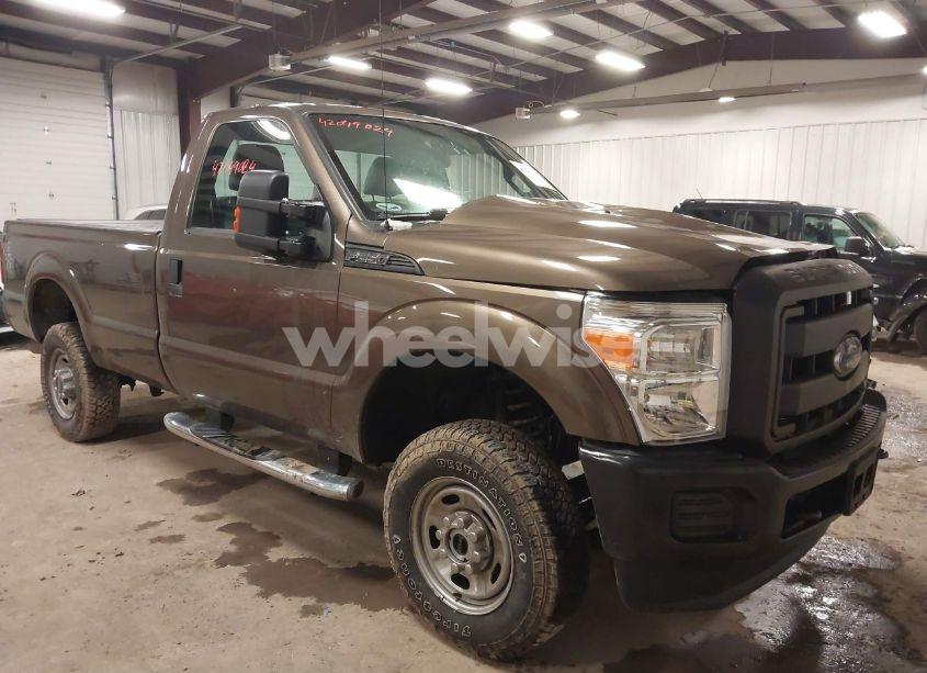 2016 Ford F-250 XL (VIN 1FTBF2B60GEA32562) main photo