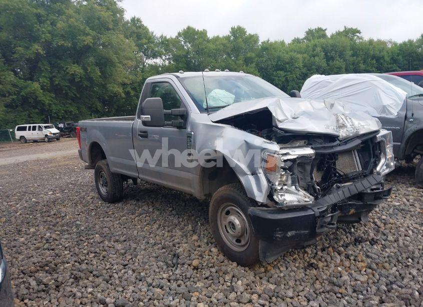 2022 Ford F-250 XL (VIN 1FTBF2B62NEF21705) main photo