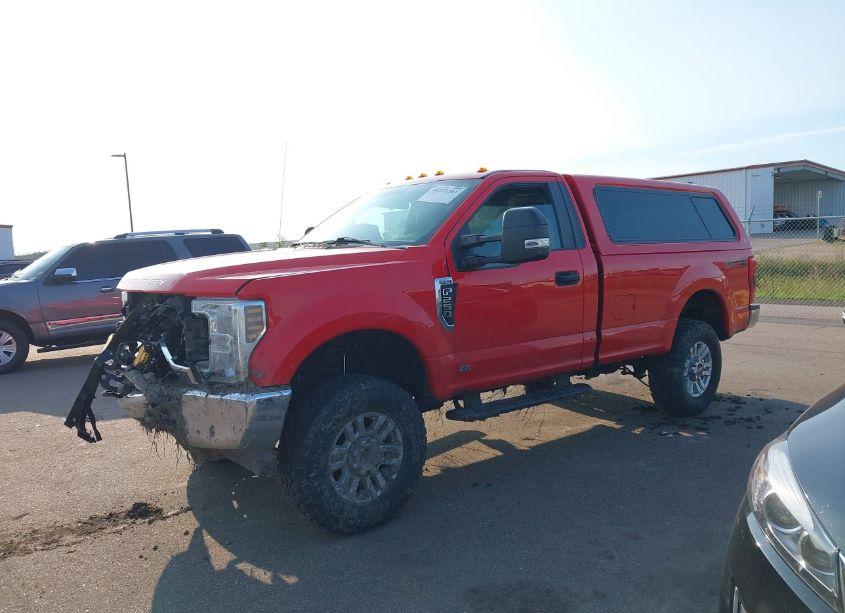 Photo 2 of 2018 Ford F-250 XL (VIN 1FTBF2B63JEB17709)