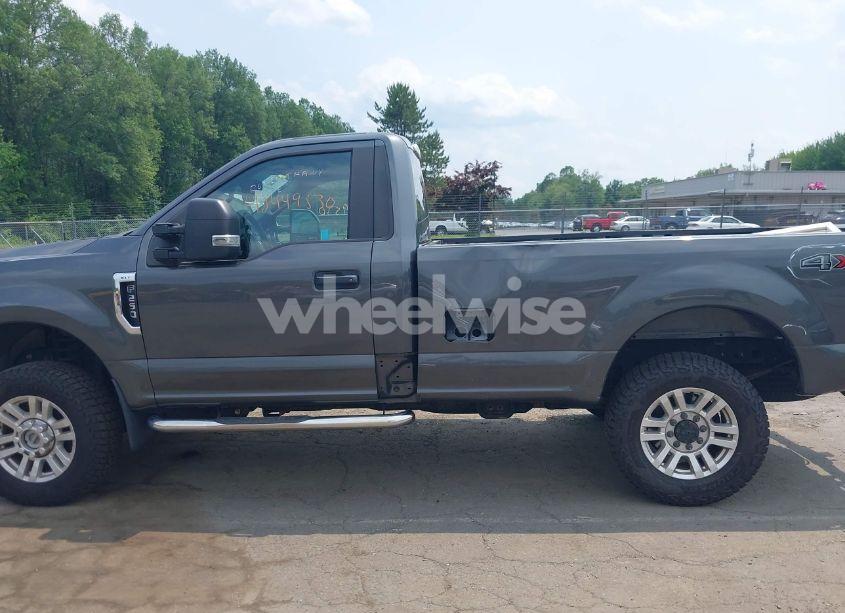 Photo 14 of 2017 Ford F-250 XLT (VIN 1FTBF2B64HEE40421)