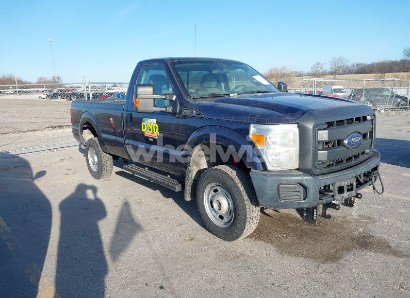2015 Ford F-250 XL (VIN 1FTBF2B66FEA77052) main photo