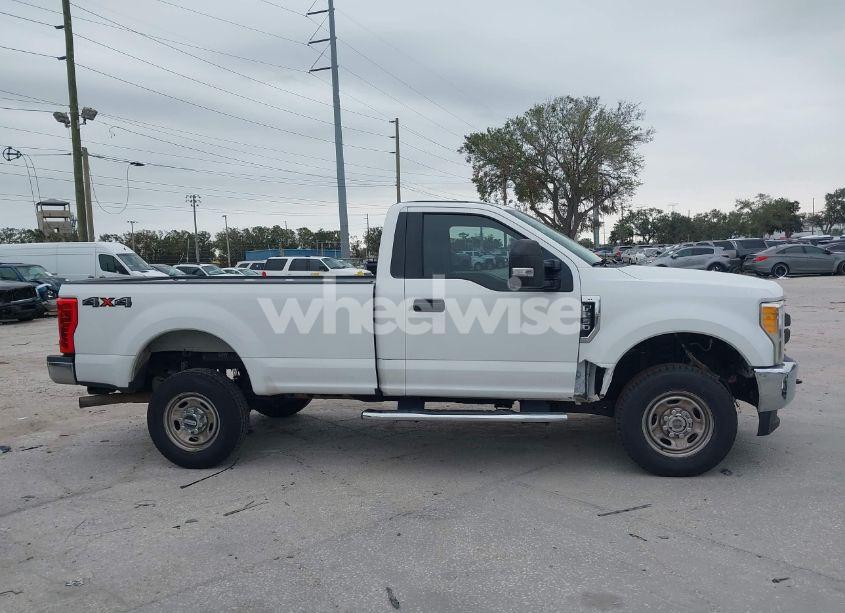 Photo 13 of 2017 Ford F-250 XL (VIN 1FTBF2B69HEE78971)
