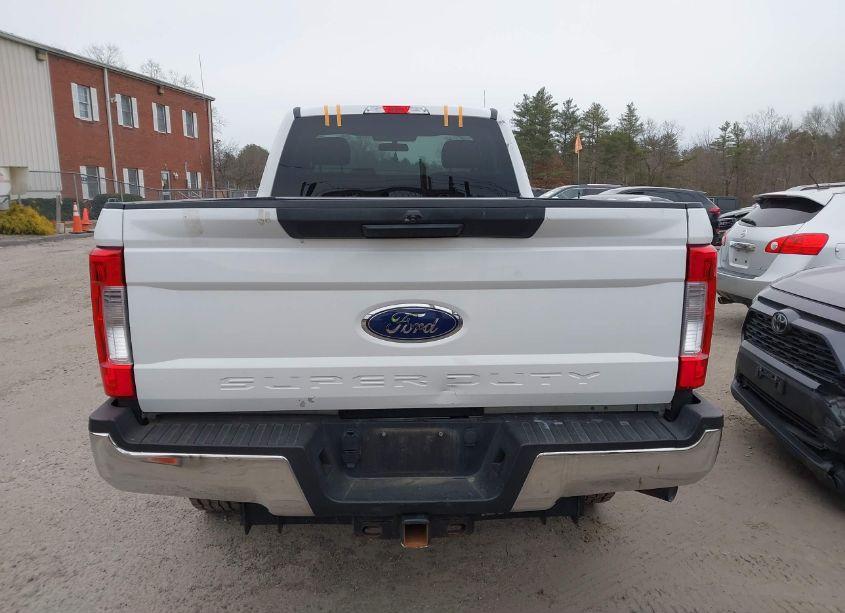 Photo 16 of 2019 Ford F-250 XL (VIN 1FTBF2B69KEG22753)