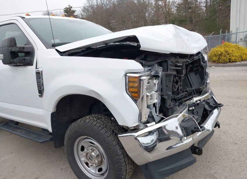 Photo 17 of 2019 Ford F-250 XL (VIN 1FTBF2B69KEG22753)