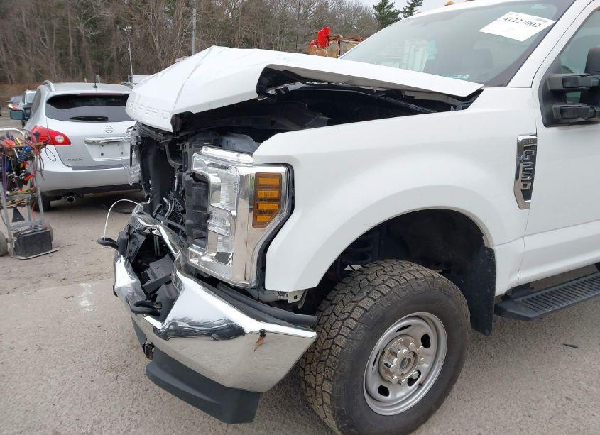 Photo 18 of 2019 Ford F-250 XL (VIN 1FTBF2B69KEG22753)