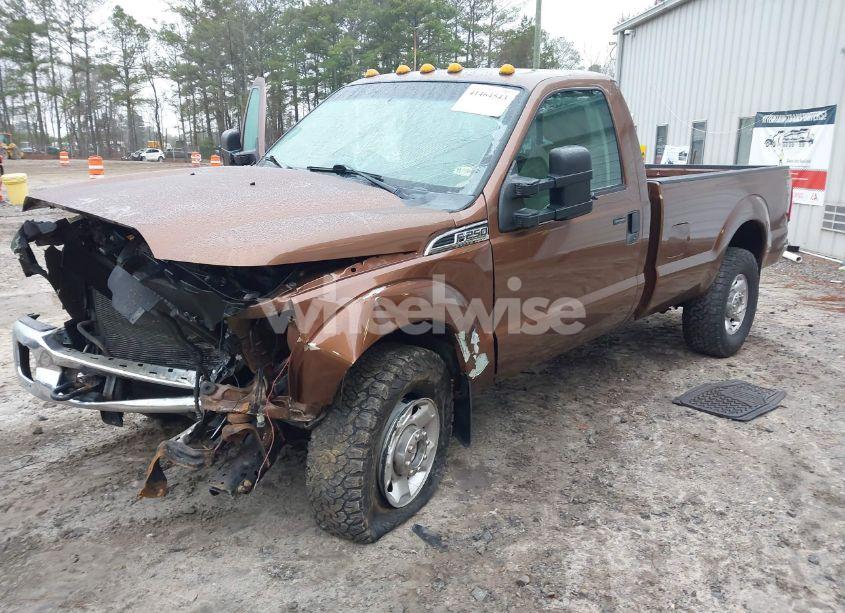 Photo 2 of 2011 Ford F-250 XLT (VIN 1FTBF2B6XBEC61212)