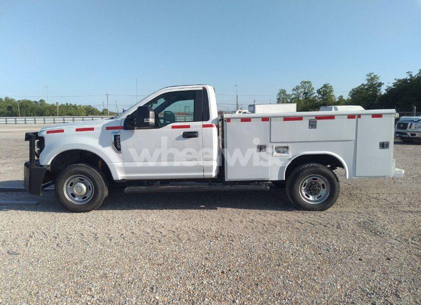 Photo 14 of 2017 Ford F-250 XL (VIN 1FTBF2BT9HEC33223)