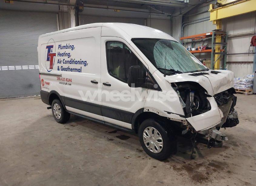 2021 Ford Transit-250 (VIN 1FTBR1C82MKA29712) main photo