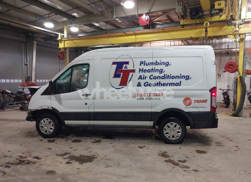 Photo 15 of 2021 Ford Transit-250 (VIN 1FTBR1C82MKA29712)