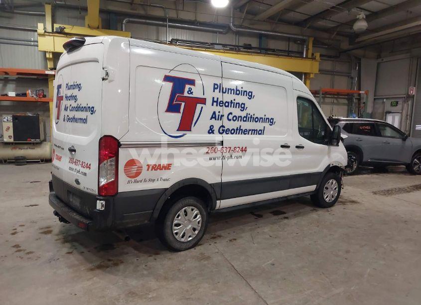 Photo 4 of 2021 Ford Transit-250 (VIN 1FTBR1C82MKA29712)