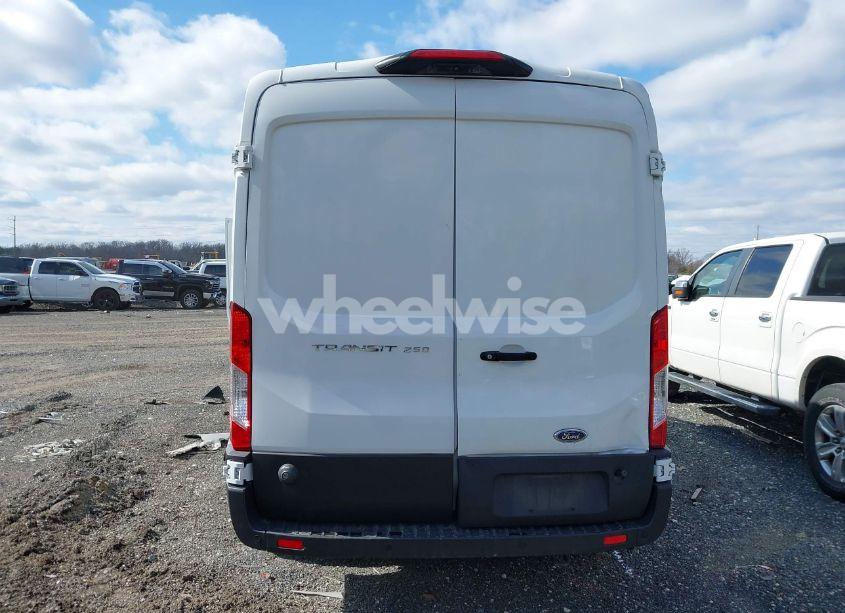 Photo 16 of 2020 Ford Transit-250 CARGO VAN (VIN 1FTBR1C85LKA13051)