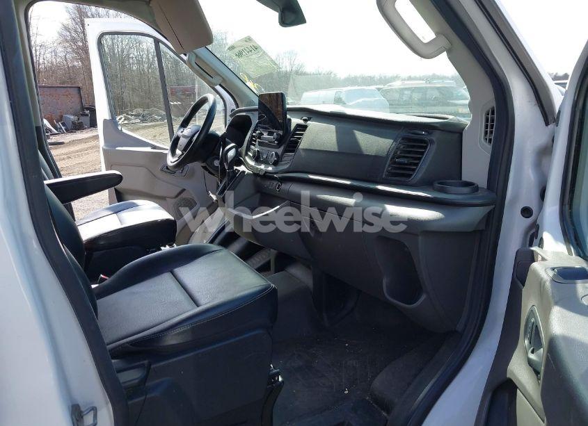 Photo 5 of 2020 Ford Transit-250 CARGO VAN (VIN 1FTBR1C85LKA13051)