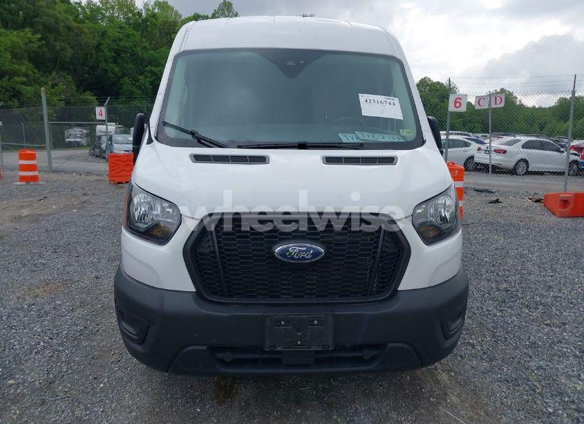 Photo 12 of 2022 Ford Transit-250 N/A (VIN 1FTBR1C85NKA74578)