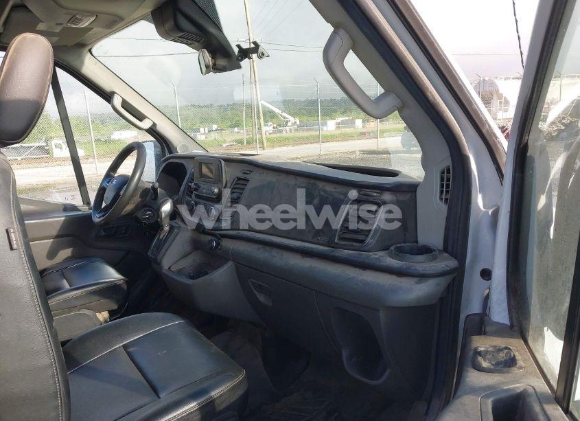 Photo 5 of 2020 Ford Transit-250 N/A (VIN 1FTBR1C89LKA36154)