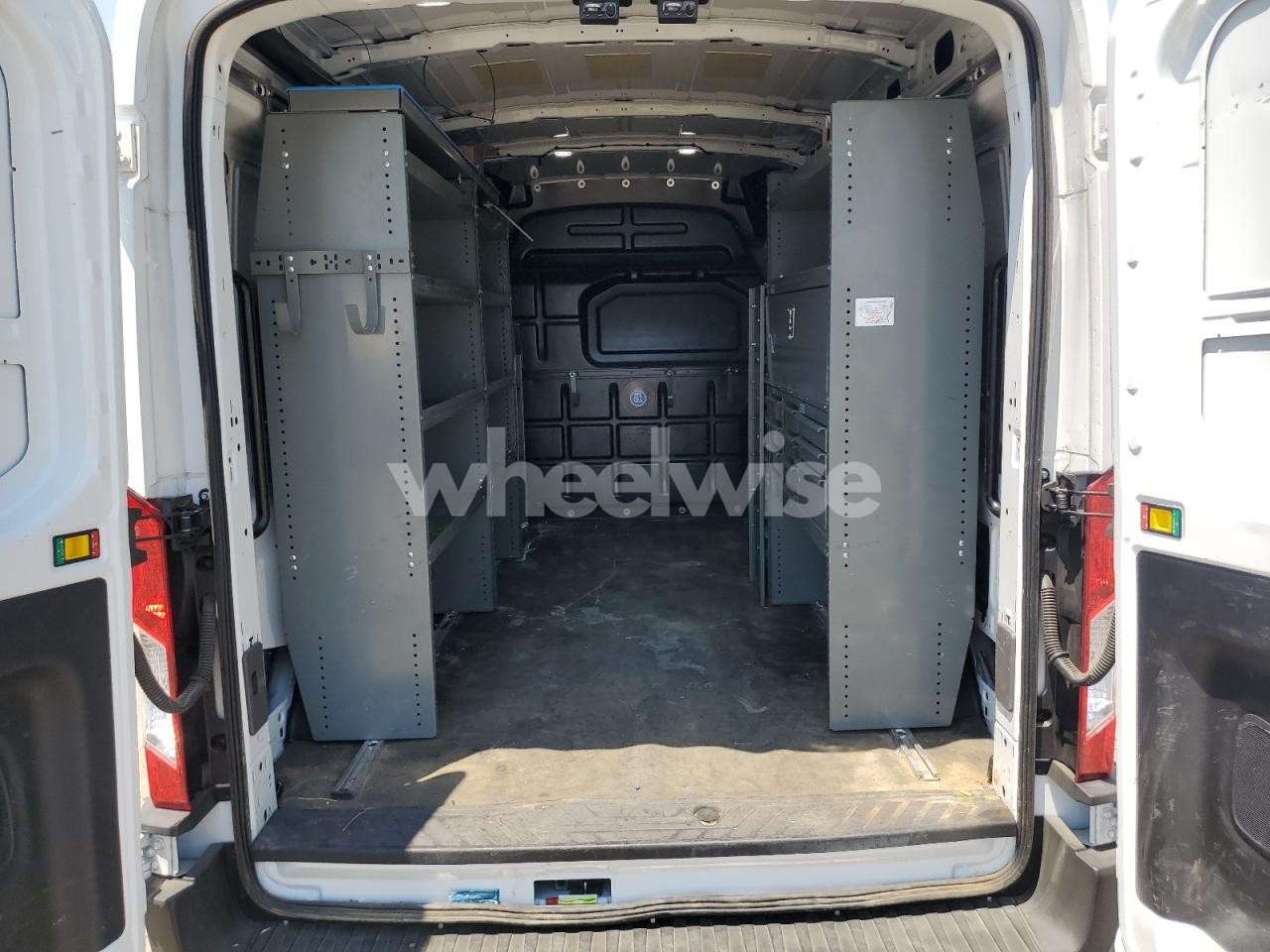 Photo 10 of 2024 FORD TRANSIT T-250 (VIN 1FTBR1C8XRKA64117)