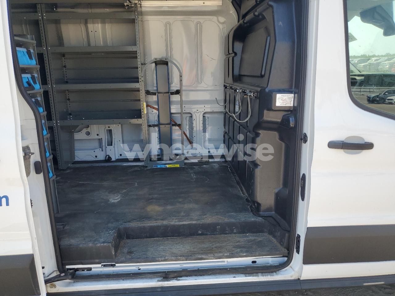 Photo 11 of 2024 FORD TRANSIT T-250 (VIN 1FTBR1C8XRKA64117)