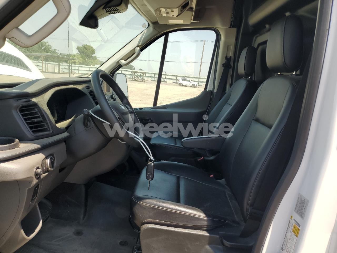 Photo 7 of 2024 FORD TRANSIT T-250 (VIN 1FTBR1C8XRKA64117)