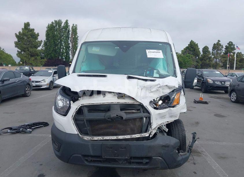 Photo 13 of 2020 Ford Transit-250 N/A (VIN 1FTBR1CG5LKB66925)