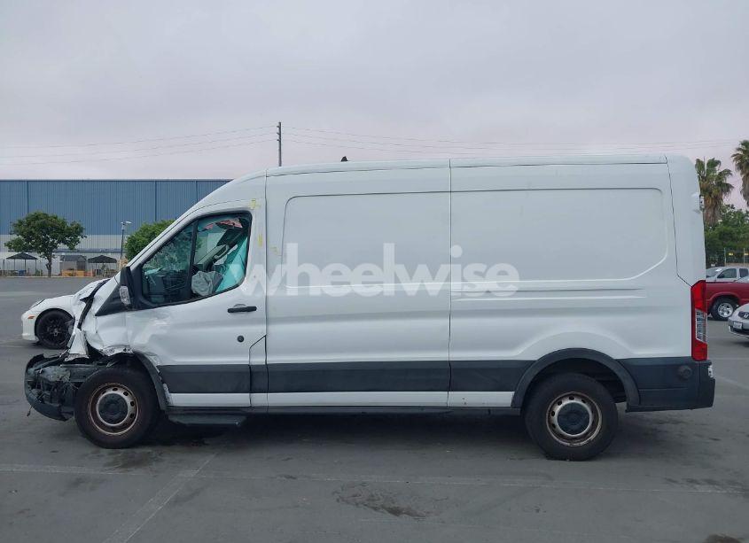 Photo 15 of 2020 Ford Transit-250 N/A (VIN 1FTBR1CG5LKB66925)