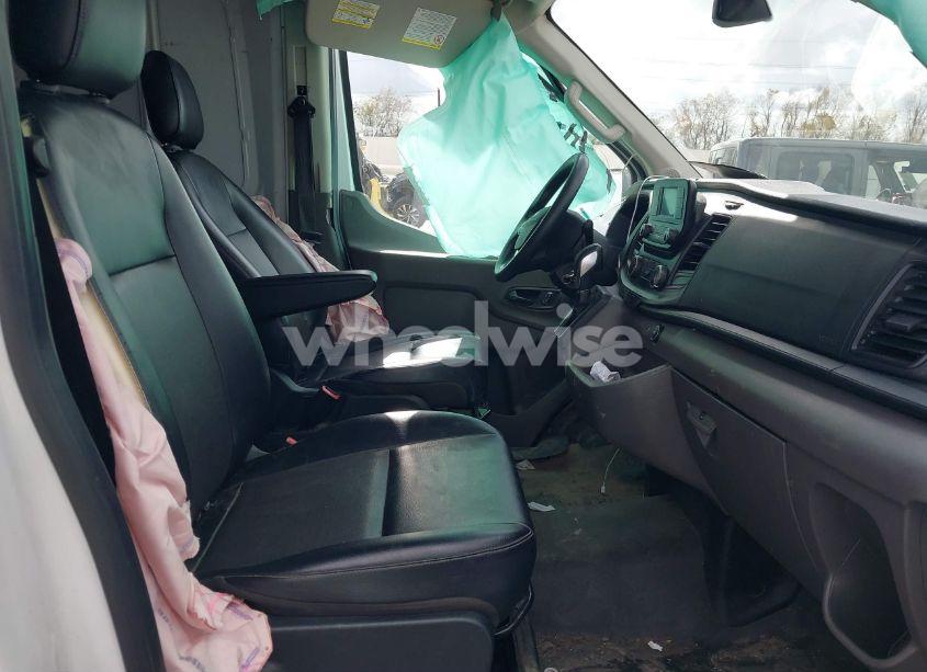 Photo 5 of 2022 Ford Transit-250 CARGO VAN (VIN 1FTBR1X82NKA82440)