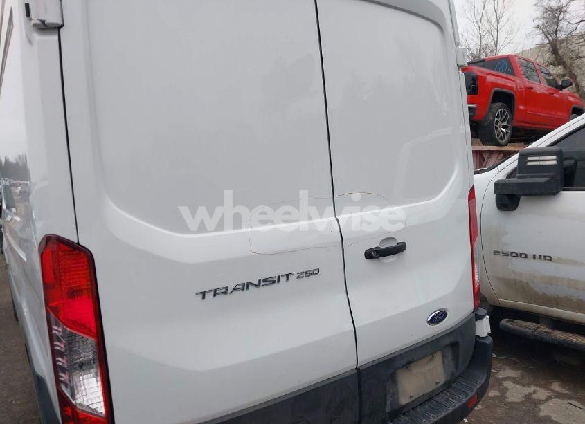 Photo 6 of 2022 Ford Transit-250 N/A (VIN 1FTBR1X84NKA82407)