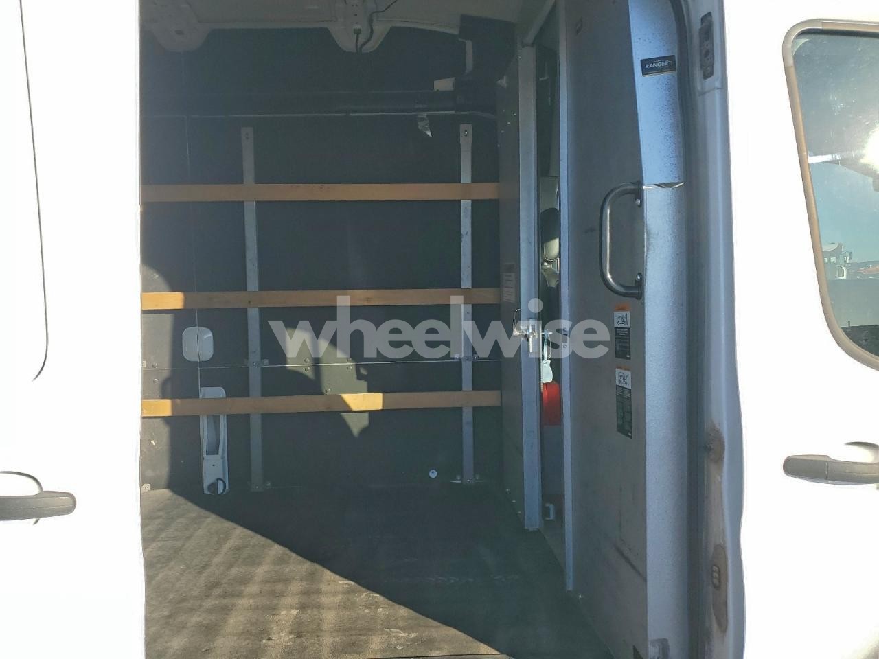 Photo 11 of 2022 FORD TRANSIT T-250 (VIN 1FTBR1X86NKA23536)